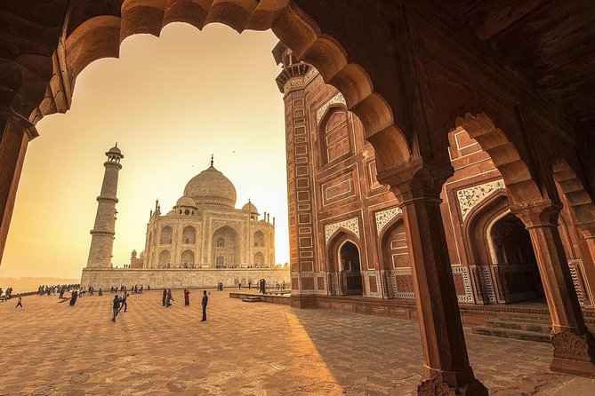 Same Day Taj Mahal Tour from Delhi - Agra Fort at Midday, When the Views Come With More Shade
