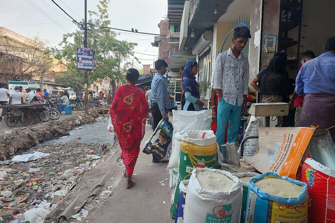 Sanjay Colony Slum Tour with Local Guide - Sanjay Colony is not a sightseeing stop, it is a real neighborhood