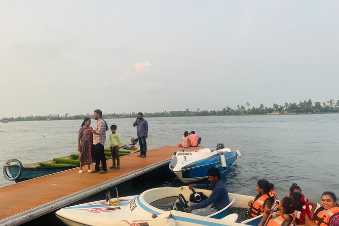 Shikara Boat Tour Alleppey Backwater Fantastic Boat Cruise - Kainakary houseboat terminal and Meenapally Lake: a landmark, but optional cost