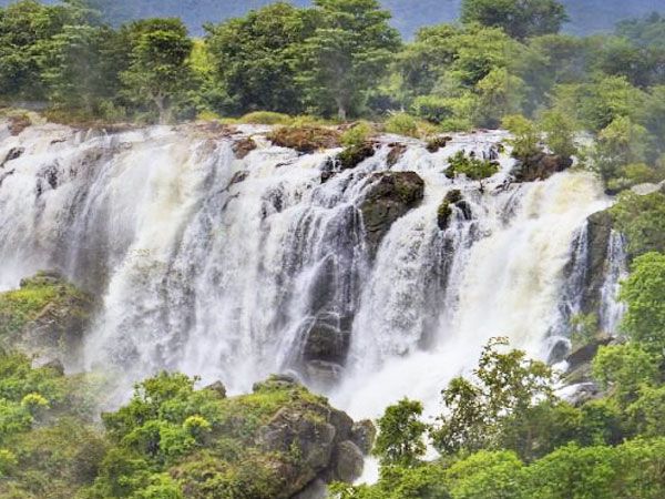 Shivanasamudra Waterfalls & Ancient Somnathpur Tour - Somnathpur and Chennakesava Temple: Star-Shaped Stone Craft