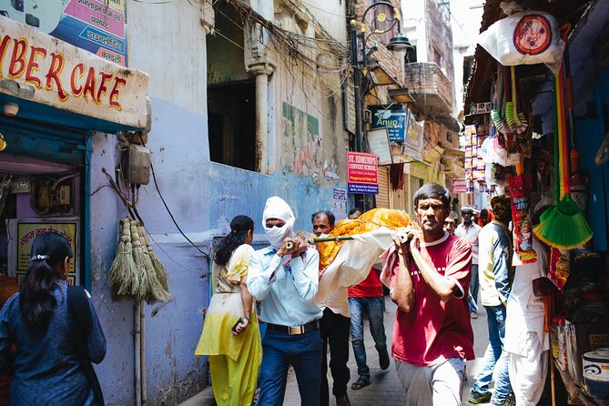 Single Walking Tour. Local culture, religion, traditions and more. Daily Tour - Why This Varanasi Walk Feels Like Real Life, Not a Photo Route