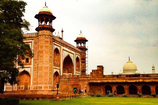Skip The Line Private Taj Mahal & Agra Fort Day Tour By Car - Private Pickup in an Air-Conditioned Car, and Why It Matters in Agra