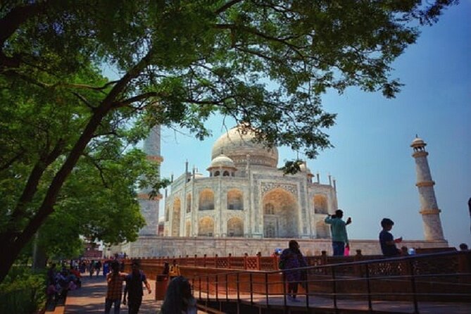 Skip The Line Private Taj Mahal & Agra Fort Day Tour By Car - Guides Who Know the Crowd Flow: Malik, Asif, Arif, and Madan