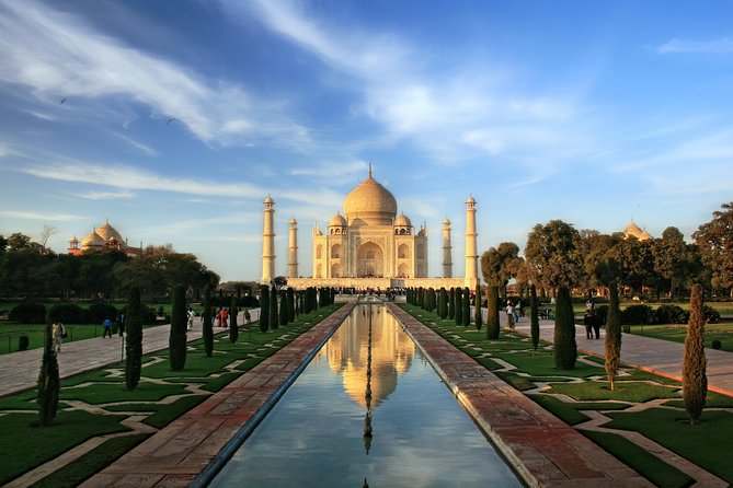 Skip The Line: Taj Mahal Tour From Jaipur With Drop At New Delhi - Agra Fort in 40 minutes: a second stop that adds context