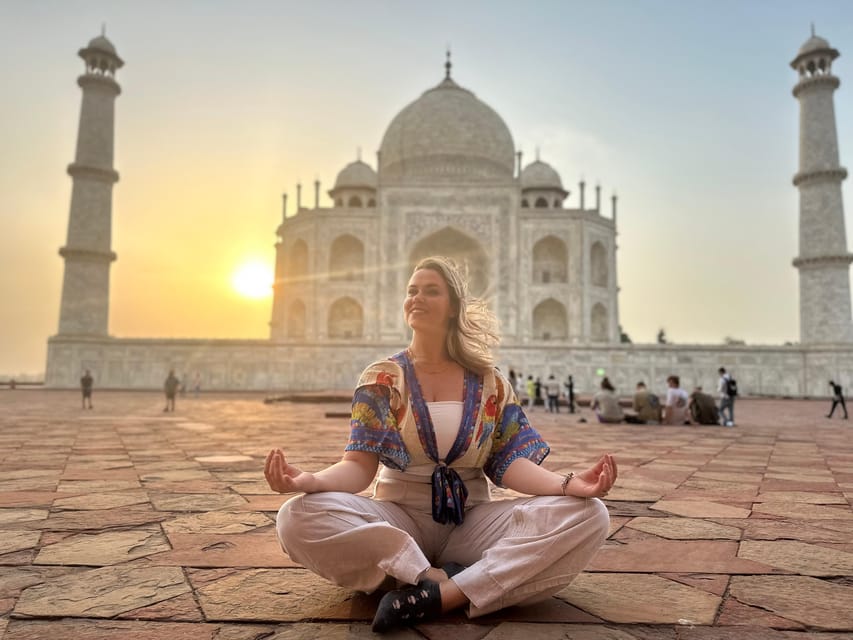 skip the line taj mahal tour with private tour guide - The guide plan: history first, then you get to admire it