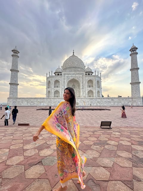 skip the line taj mahal tour with private tour guide - The best photo angles, planned for real results