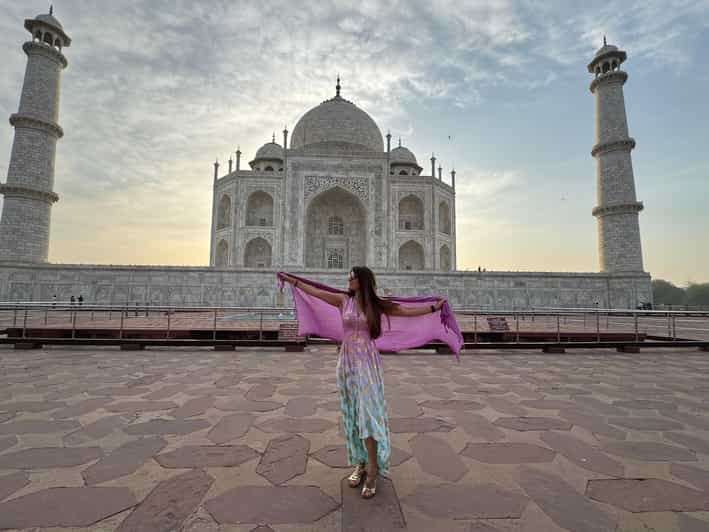 skip the line taj mahal tour with private tour guide - Morning tea, pacing, and time to actually enjoy it