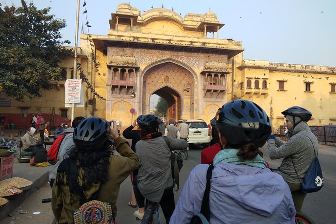 Small-Group Early Morning Pink City Bike Tour - Bicycle and guide setup at Moustache Jaipur Park House