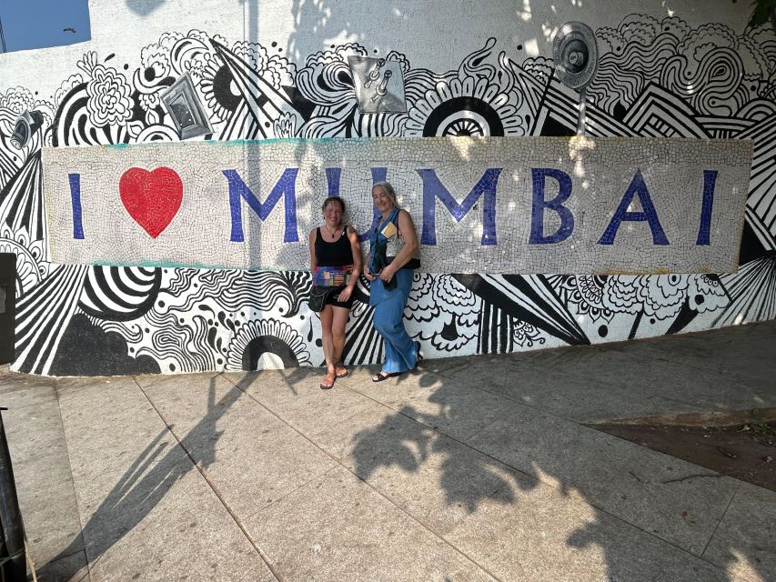 South Bombay Live Walking Tour - Colaba Causeway Lanes: Markets, Vendors, and Local Morning Rhythm