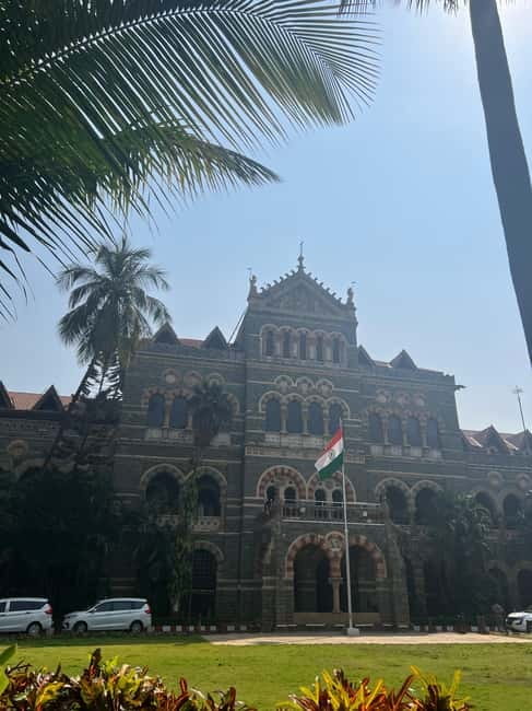 South Mumbai: Cultural Heritage Walking Tour - Meeting the day at Pizza Express by Gateway of India
