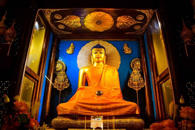 Spiritual & Historical, Varanasi with Bodhgaya Tour (05 Days) - Mahabodhi Temple, Bodhi Tree, and the 80-foot Great Buddha Statue