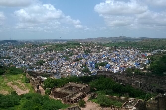 Splendor Tour of Jodhpur - Clock Tower Market and Sardar Market Walk: See the City How People Use It