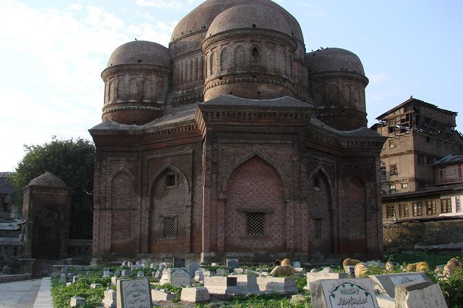Srinagar Splendors: A Private City Tour - Shankaracharya Temple on the hill: views with a scheduled drive