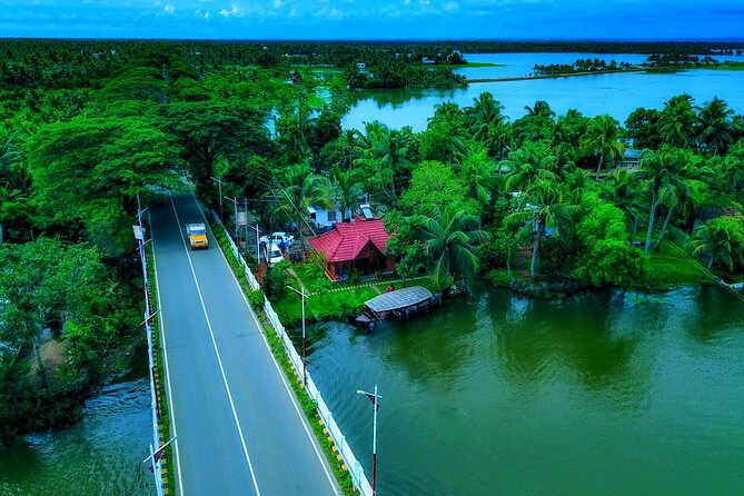 Sunrise Cruise with Village Life and Local Food - Meeting at Canoe Kerala Adventures in Kumarakom (the part that sets the tone)