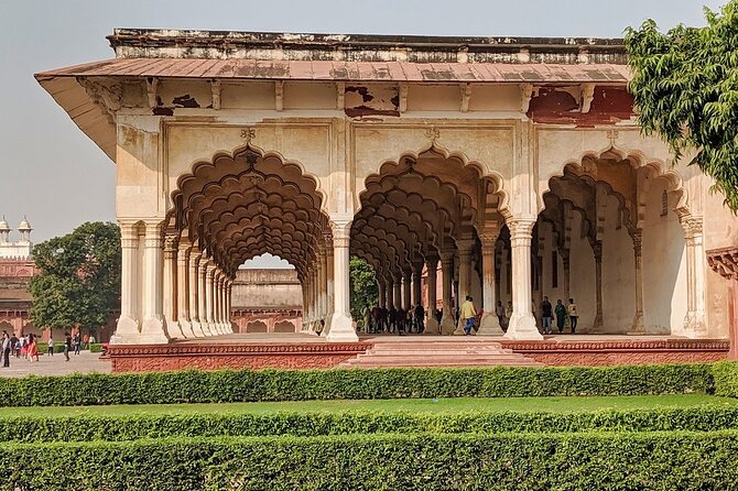 Sunrise Taj Mahal Day Tour from Jaipur with Agra Fort - The Taj Mahal at opening time: soft light plus guided context