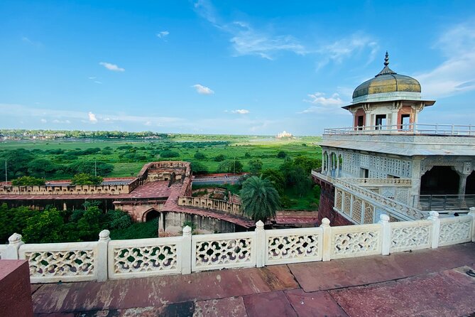 Sunrise Taj Mahal Tour from Delhi With Breakfast And Lunch - What the day feels like, hour by hour