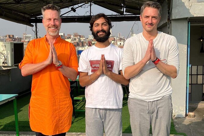Sunrise Yoga / Mixed Level Class - Pacing, safety, and what mixed-level support means for you