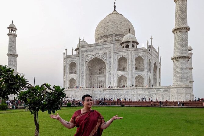 Taj Mahal, Agra Fort & Baby Taj Day Trip from Delhi by Car - Why a Car Day Trip Beats Playing Transport Chess