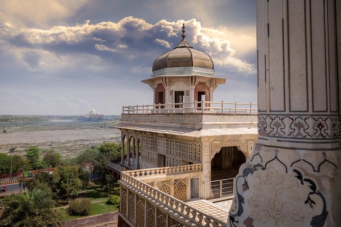 Taj Mahal, Agra Fort, Baby Taj & Mehtab Bagh Private City Tour - Courtyard Agra Lunch: A Planned Break, Not an Afterthought