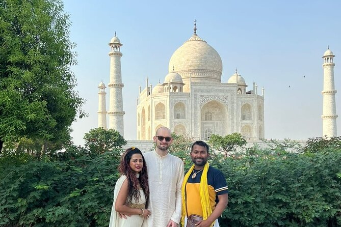 Taj Mahal, Agra Fort & Baby Taj Tour from Delhi by Car–Fast Entry - The marble inlay art demonstration: what to do with it