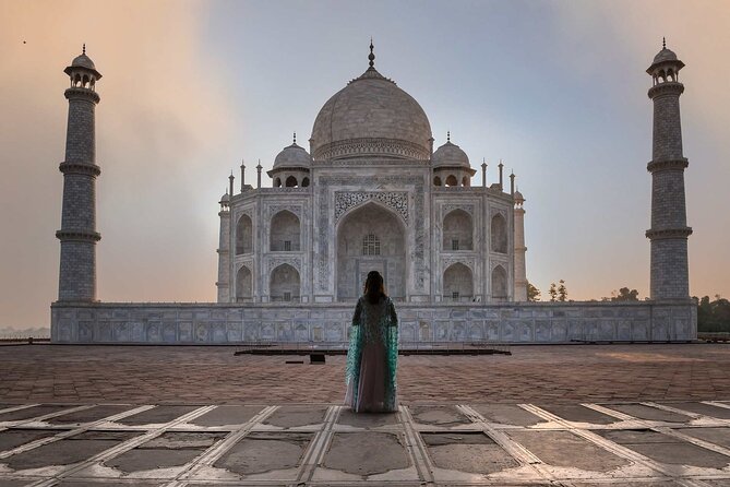 Taj Mahal, Agra Fort & Baby Taj Tour from Delhi By Car–Fast Entry - Lunch Choice: Traditional Buffet, Manage Your Expectations