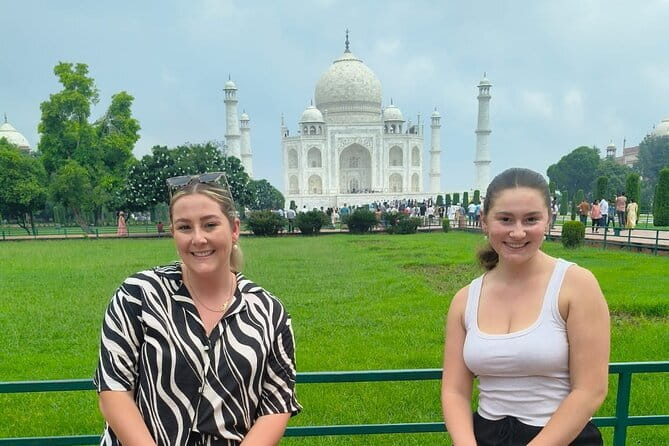 Taj Mahal, Agra Fort, Baby Taj Tour from Delhi by Superfast Train - Agra Fort: More Than a Red Wall Around the Taj