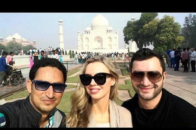 Taj Mahal & Agra Fort Half-Day Private Tour - Taj Mahal visit: sunset garden viewpoints and crowd-beating help