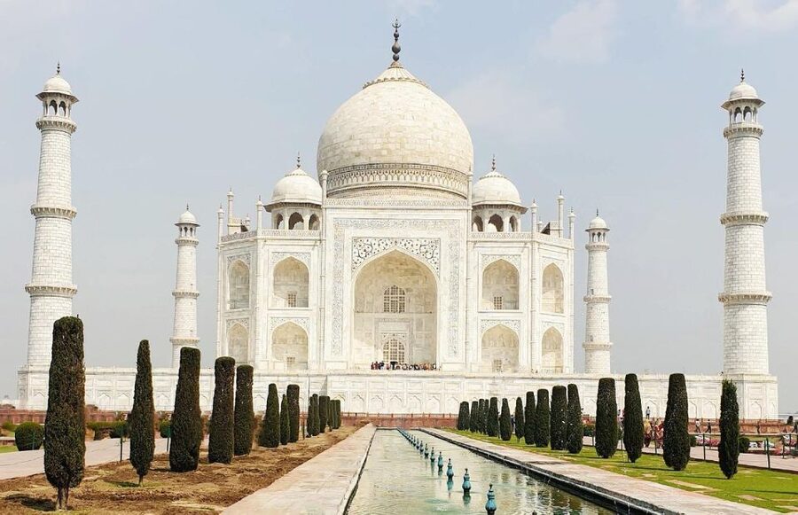 Taj Mahal & Agra Fort Private Tour with Lunch & Pickup - The lunch break: buffet comfort with fewer decision headaches