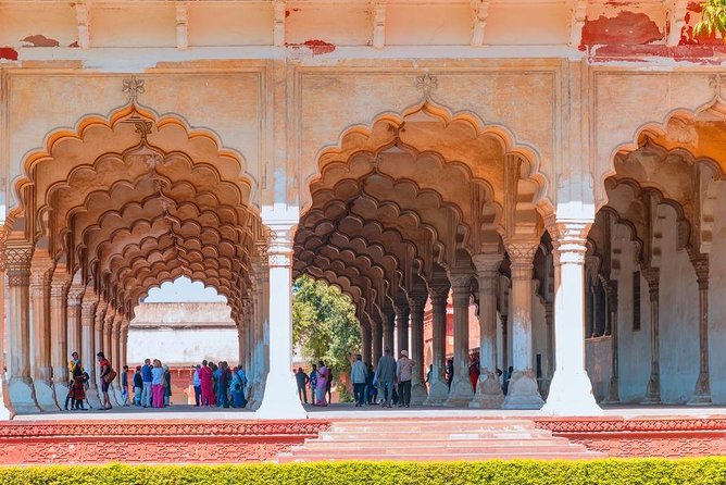 Taj Mahal & Agra Fort Tour from Agra City - Courtyard Agra Stop for a 30-Minute Meal Break