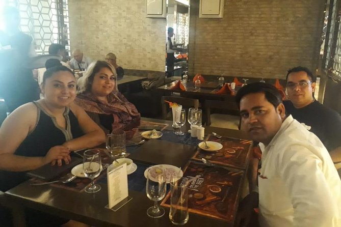 Taj Mahal & Agra Fort Tour with Home Cooked lunch at Locals Home - The lunch break at Locals Home (live kitchen style)
