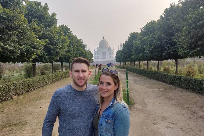 Taj Mahal & Agra Private Day Tour from Delhi - All Inclusive - Lunch and the 5-star upgrade decision