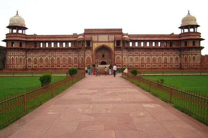 Taj Mahal & Agra Private Day Tour from New Delhi by Car with Meal - Why this Taj Mahal day trip from New Delhi works so well