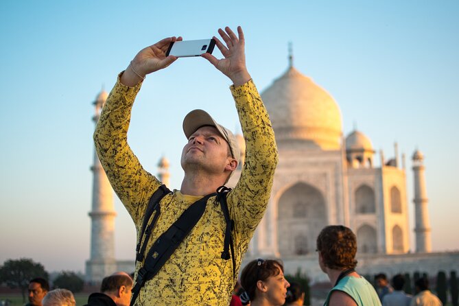 Taj Mahal and Agra Fort Tour From Delhi By Car - Taj Mahal time: how to use a solid 2 hours