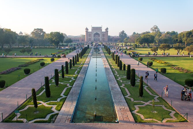 Taj Mahal and Agra Fort Tour From Delhi By Car - Skip-the-line entrance help: what it means for your day
