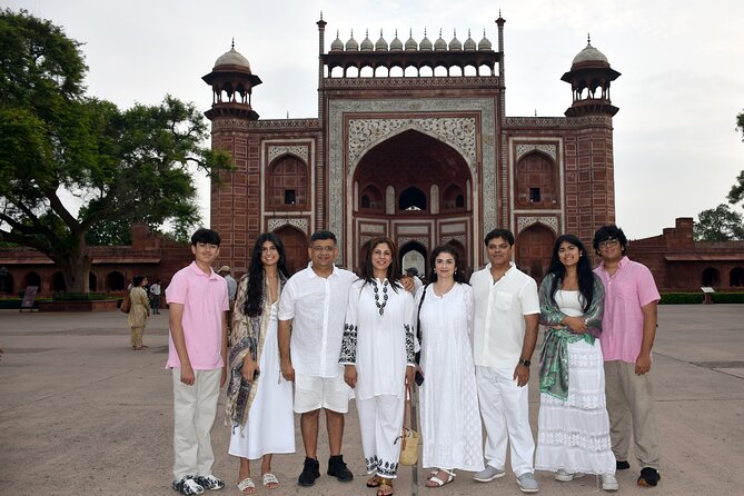 Taj Mahal and Agra Private Car Tour from Delhi with 5 Star Lunch - How the Delhi to Agra private car day really works