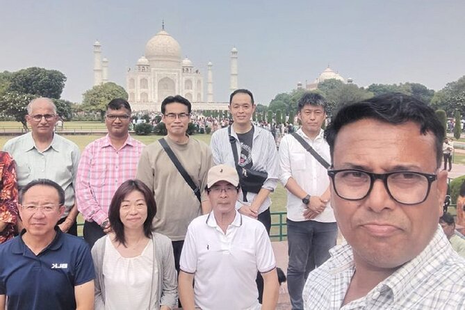 Taj Mahal and Agra Tour by Superfast Gatimaan Train From Delhi - Superfast Gatimaan Train: the time-saver that makes this work