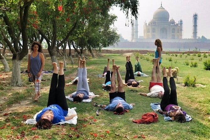 Taj Mahal by Tuk Tuk : A Local-Style Adventure - A guide that helps with facts, photos, and the do and don’ts
