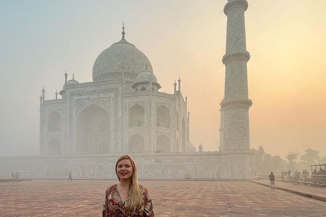 Taj Mahal Day Tour from Delhi by Car : BADGE OF EXCELLENCE TOUR - How the Guide and Driver Shape the Experience
