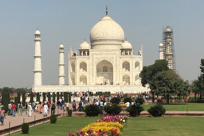 Taj Mahal Day Tour From Delhi By Private Cab -All Inclusive - Agra Fort: why this stop feels different from Delhi Red Fort