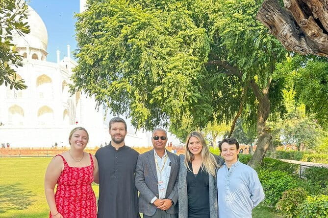 Taj Mahal same day luxurious Tour by Superfast Train from Delhi - A 12-hour “do it right” day trip by superfast train