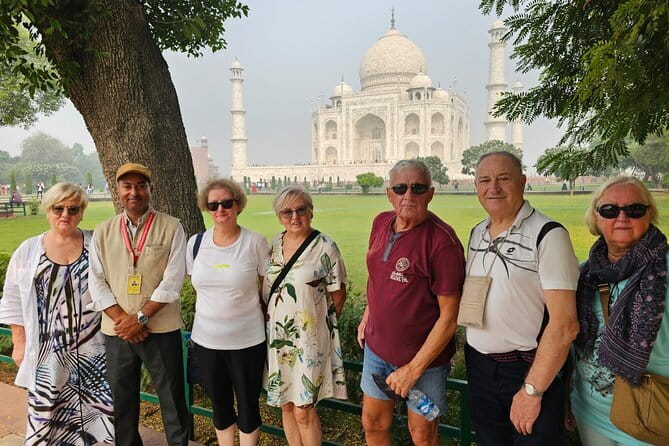 Taj Mahal same day luxurious Tour by Superfast Train from Delhi - Taj Mahal with guide help and a full 3-hour window