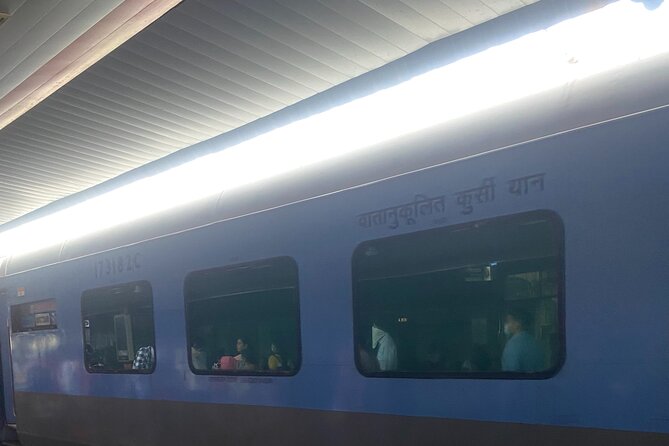 Taj Mahal Same Day Tour by India's Fastest Train - Lunch planning at Bon Barbecue Agra (and when to upgrade)