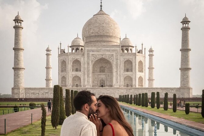 Taj Mahal Same Day Tour from Delhi by Car - Agra Fort in about an hour: Mughal power you can feel