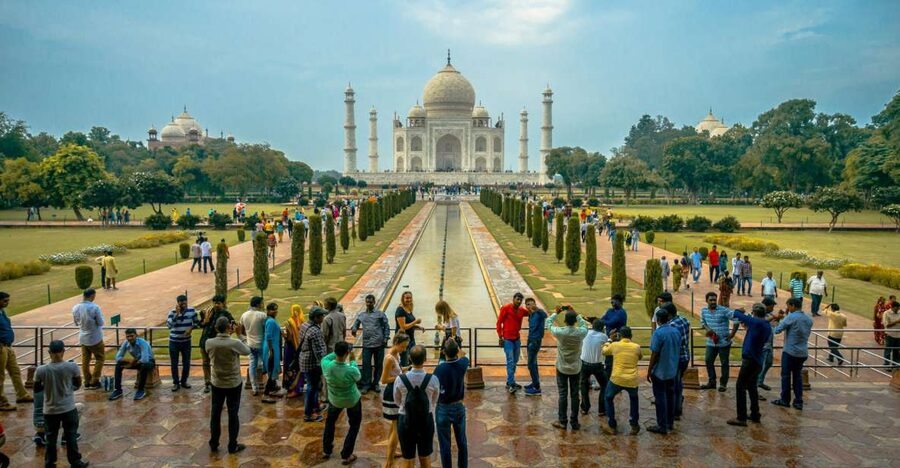 Taj Mahal: Shared Group Tour with Transfer from New Delhi - The Taj Mahal experience: what you get from the English guide