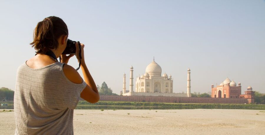Taj Mahal: Shared Group Tour with Transfer from New Delhi - The ride back: leaving Agra at 3:00 PM and arriving around 6:30 PM