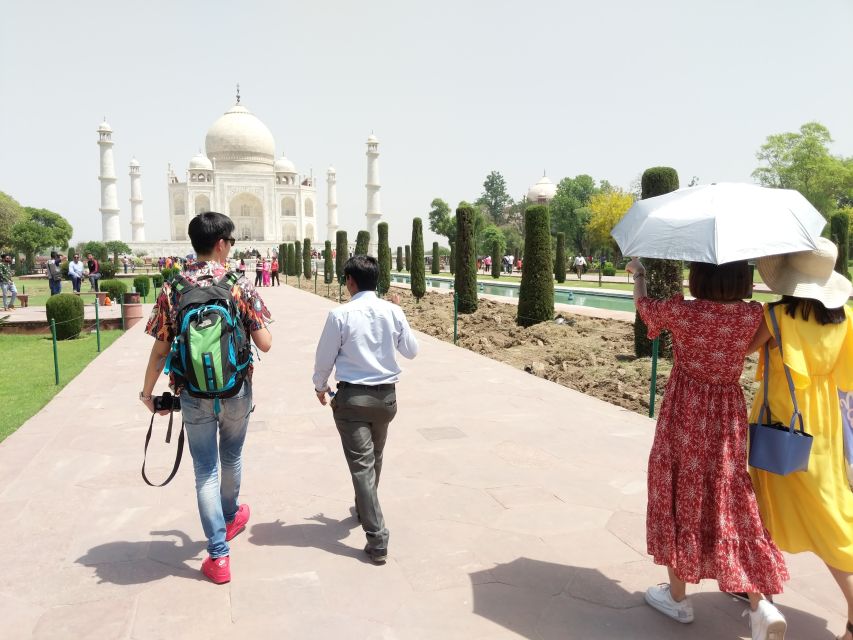 Taj Mahal: Shared Group Tour with Transfer from New Delhi - Safety and solo comfort: how the small-group setup helps