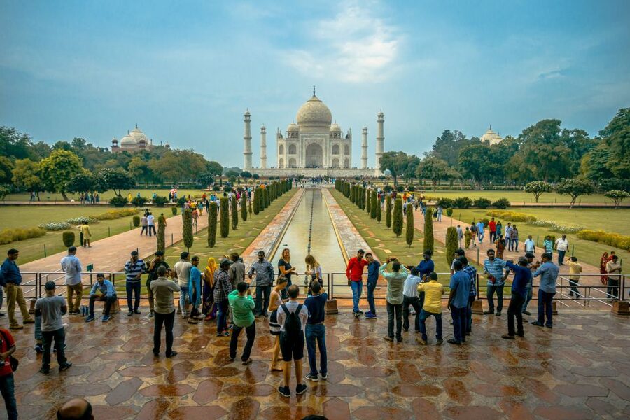 Taj Mahal: Shared Group Tour with Transfer from New Delhi - New Delhi pickup vs. meeting point outside Haldiram’s
