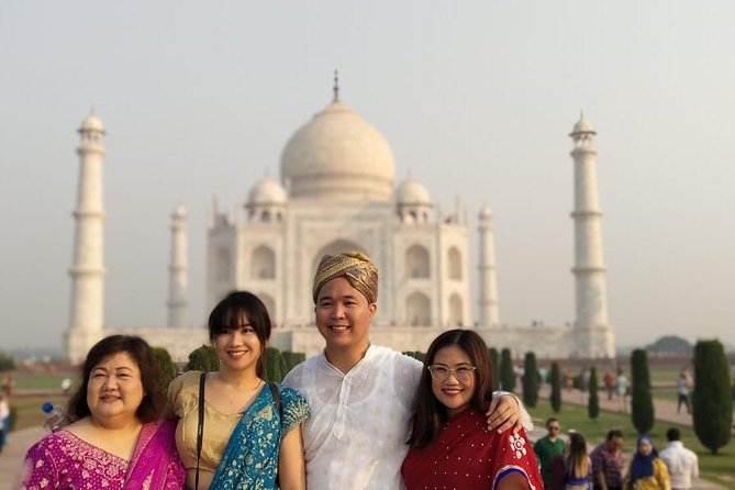 Taj Mahal skip the line - Luxury Tour - Pickup and the ride: start early, stay comfortable