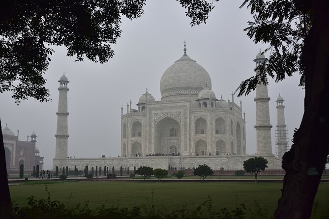 Taj Mahal Skip the Line Private Guided Tour - Getting Picked Up and Getting There, Taxi Style in Agra