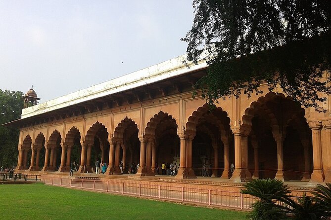 Taj Mahal Sunrise & Agra Fort Private Tour from Delhi - Breakfast in Agra: the DoubleTree option and what to expect after sunrise